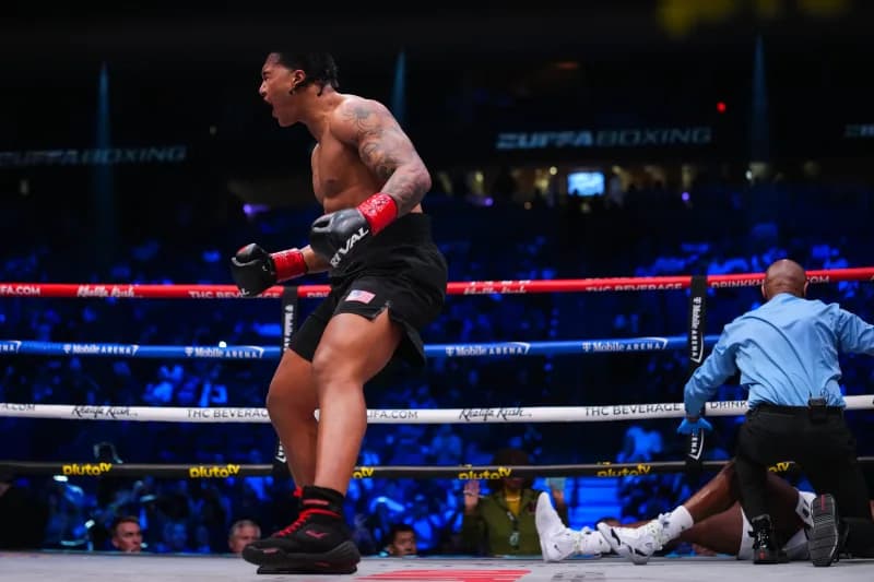 An American heavyweight to be enthused by: DaMazion Vanhouter