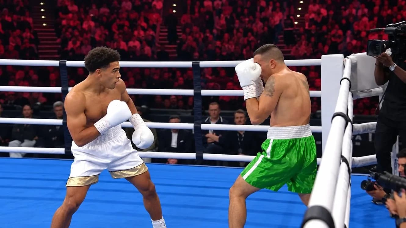 Odel Kamara Stops Ritzakis But Looks Raw