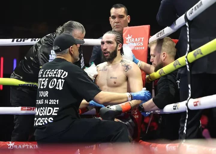 Nico Ali Walsh comeback stalls as he drops unanimous decision to unbeaten Treavon Craycraft