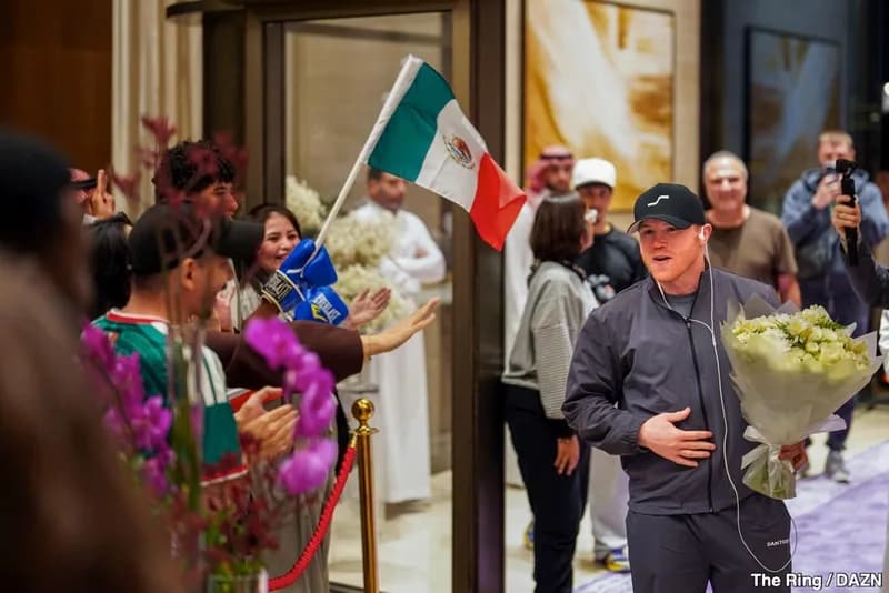 Canelo Alvarez Cannot Hide On The Ropes Against Christian Mbilli