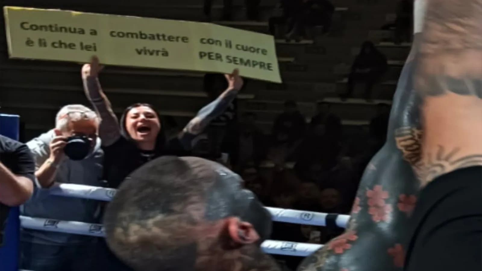 Alessio Lorusso: Una Carezza dal Paradiso