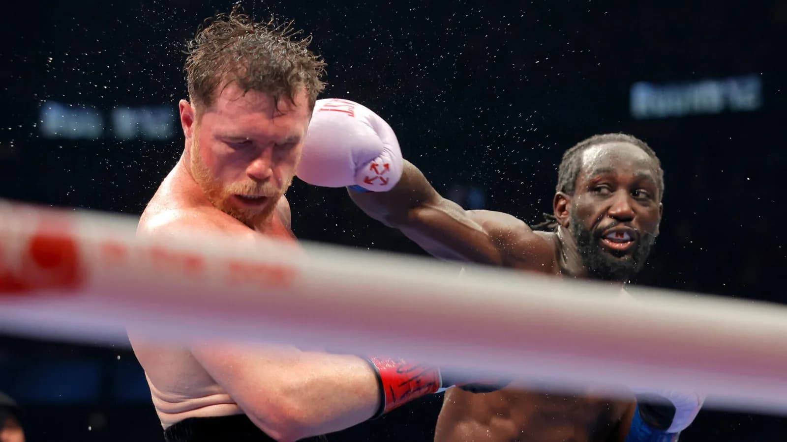 Canelo Alvarez vuole la rivincita con Terence Crawford: “Avevo crampi alle gambe, ora sarà diverso”