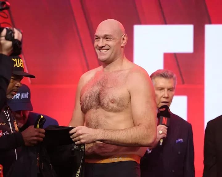 Tyson Fury training in Miami for Anthony Joshua - the fight will happen, says Frank Warren
