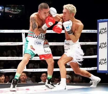 Sebastian Hernandez wins spit decision over Osaka, Japans Kyonosuke Kameda in a battle of top-ranked junior featherweights