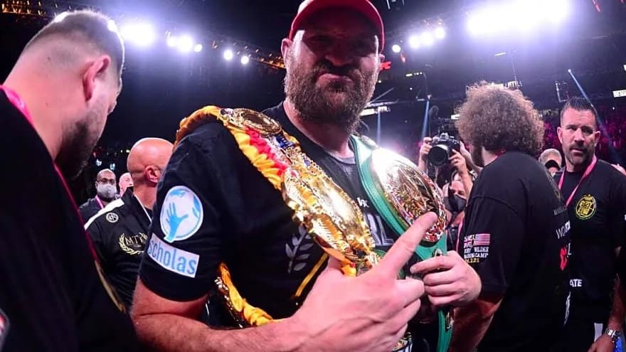 Tyson Fury-Anthony Joshua bout could start after 1 a.m. in Wales