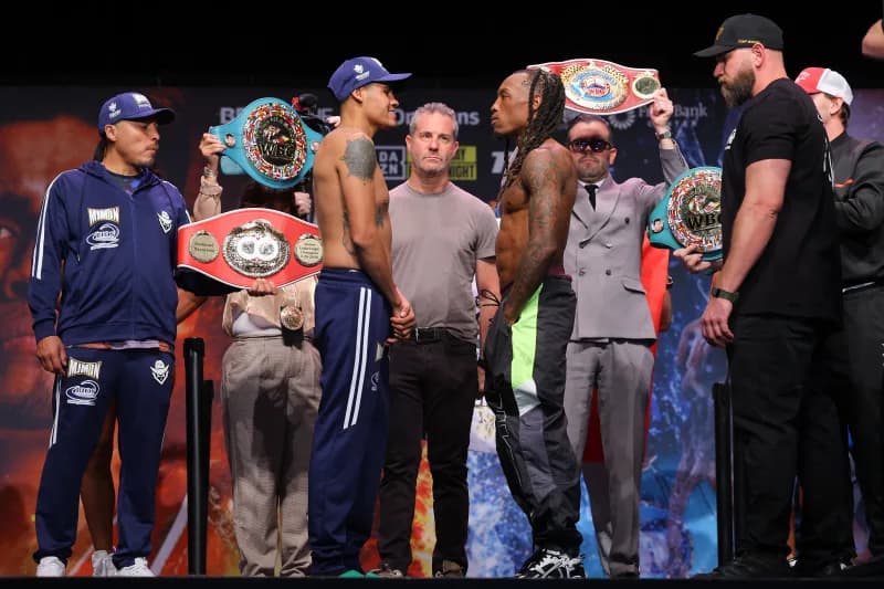 Emanuel Navarrete and O'Shaquie Foster make weight for unification fight
