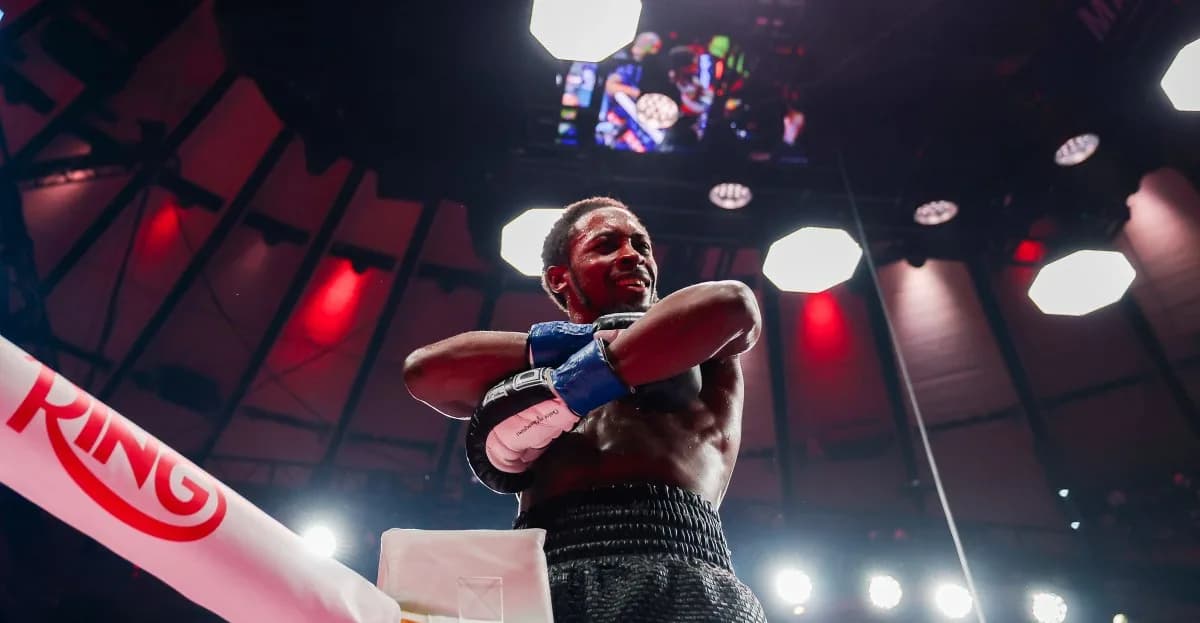 Top Rank cuts bait on Keyshawn Davis